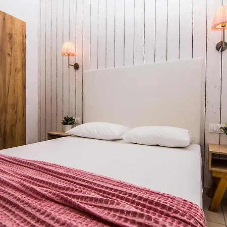 Aparthotel Philoxenia Earia Nea Vrasna