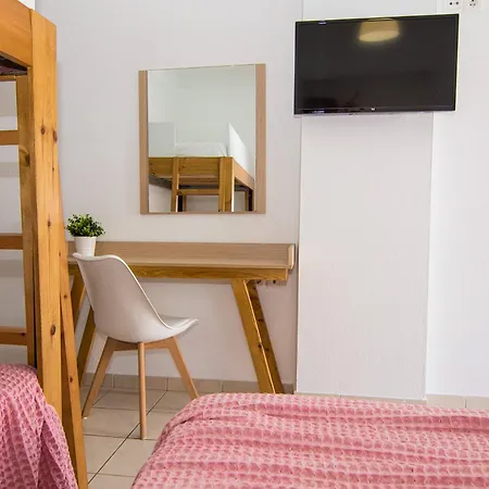 Philoxenia Earia Aparthotel Nea Vrasna