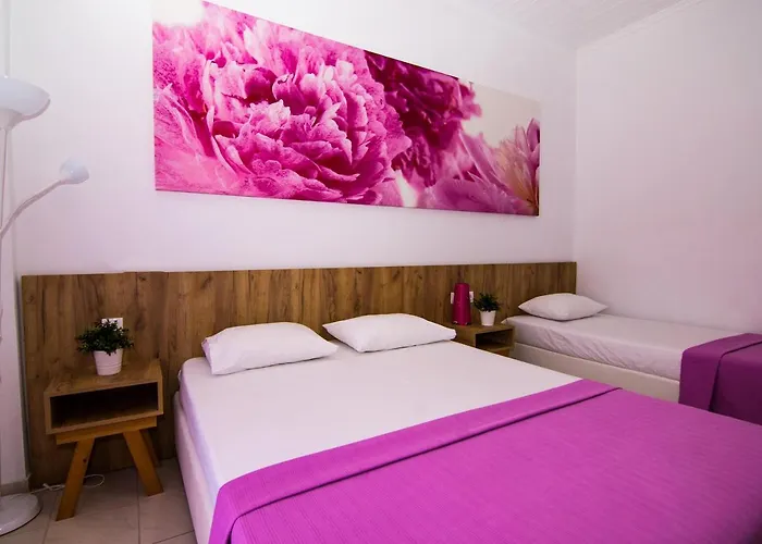 Philoxenia Earia Apart Otel *