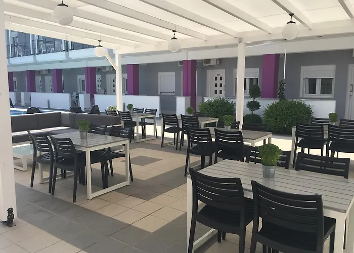 Aparthotel Philoxenia Earia *