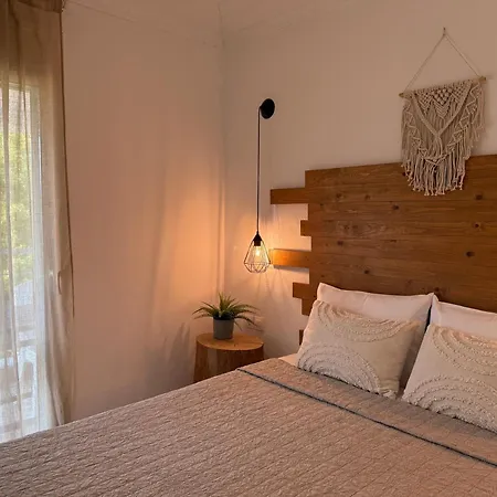 Apart-hotel Philoxenia Earia *