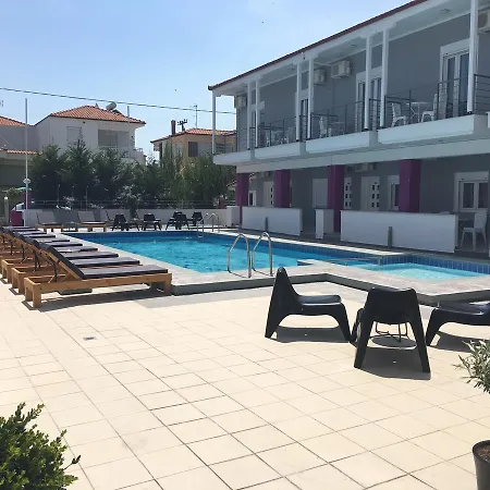 מלון דירות Philoxenia Earia *